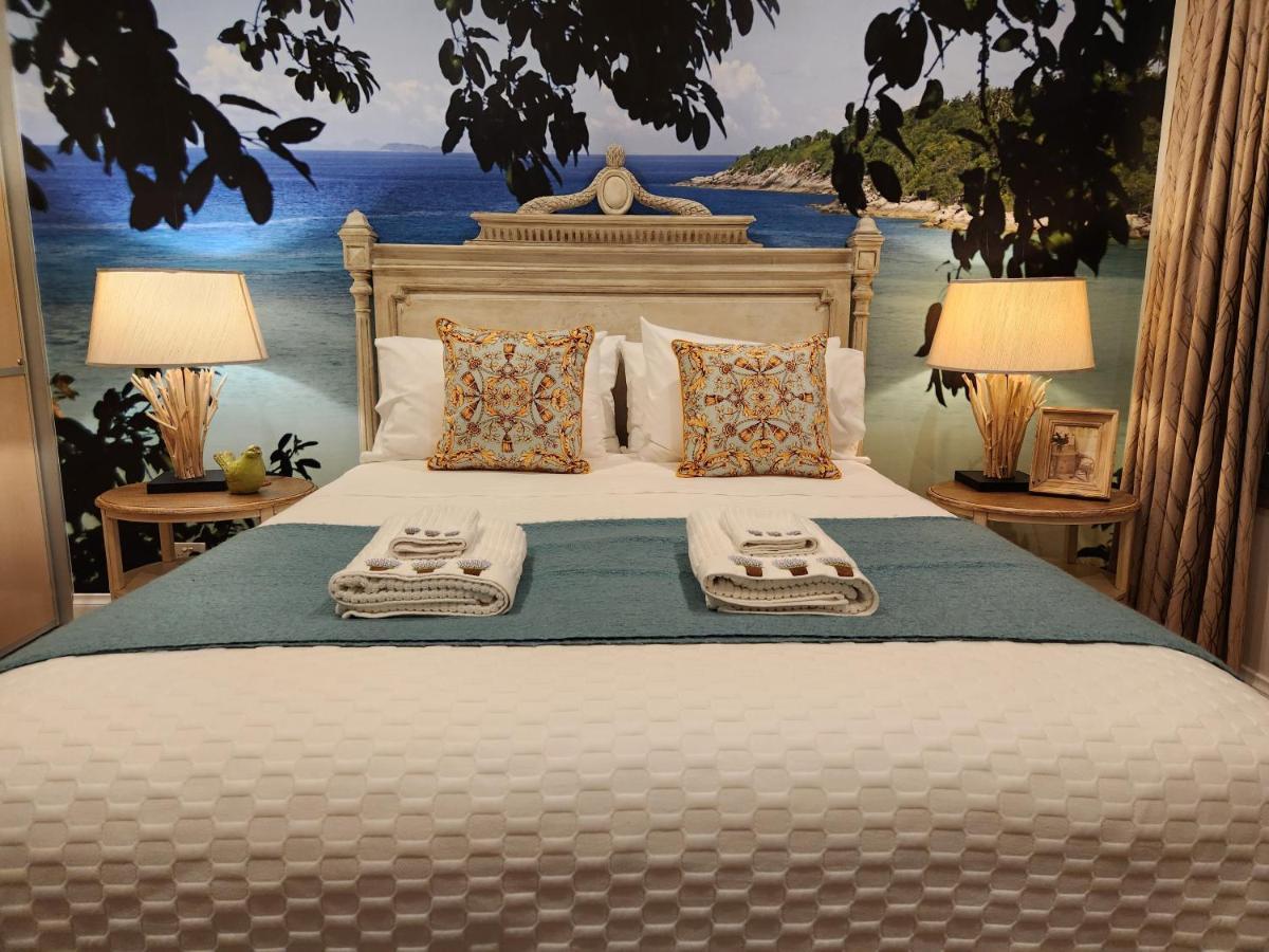 Lavender Manor Bnb Bed and Breakfast Alkimos Exterior foto